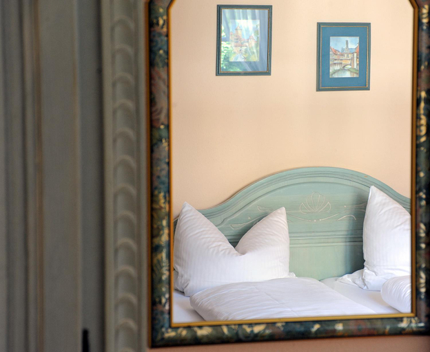 Bedroom 4, Landgasthof Zum Schwarzen Adler, Neustadt an der Aisch-Bad Windsheim