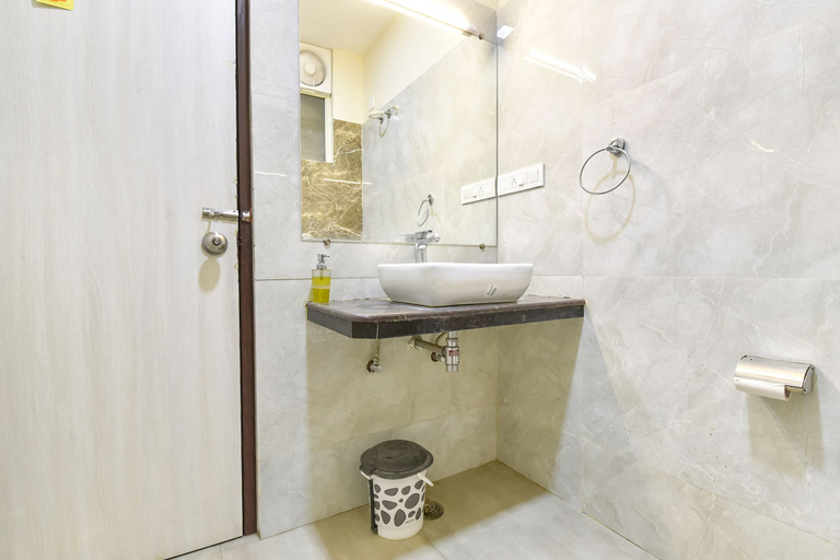 Bathroom, Fabhotel Golden Palms, Udaipur