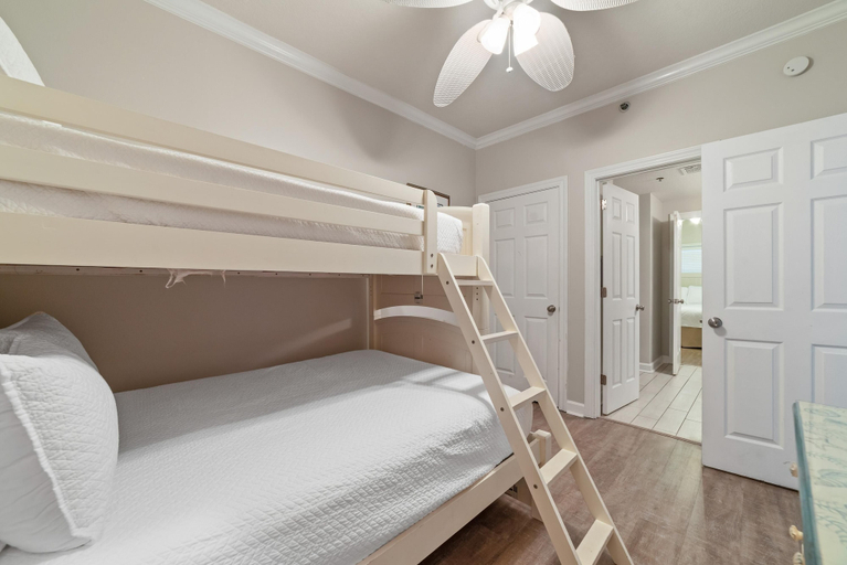 Bedroom 3, Enclave 604, Baldwin