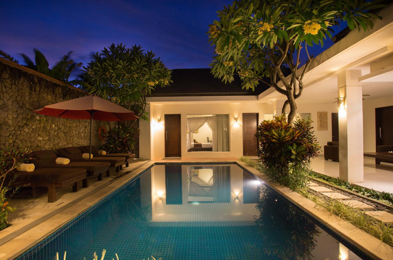 Swimming Pool 12