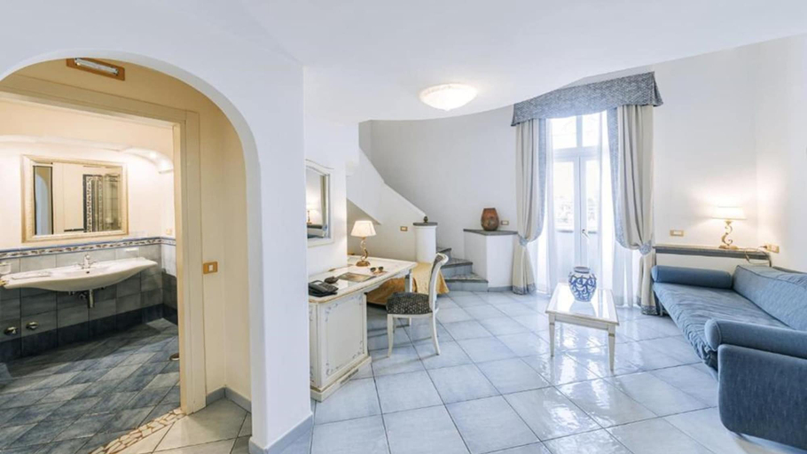 Bedroom 4, Hotel Nettuno, Napoli