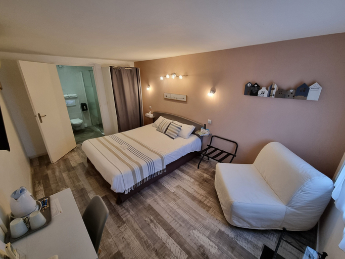 Bedroom 2, Hôtel Les Atlantes, Charente-Maritime