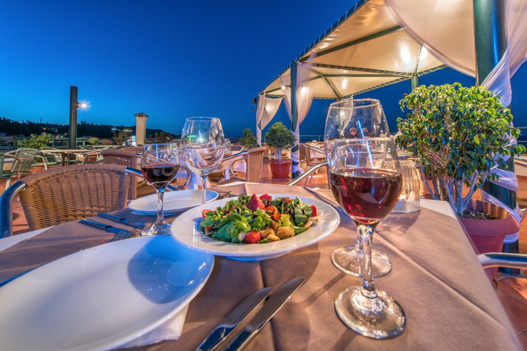 Food & Drinks 5, Strada Marina Hotel, Ionian Islands