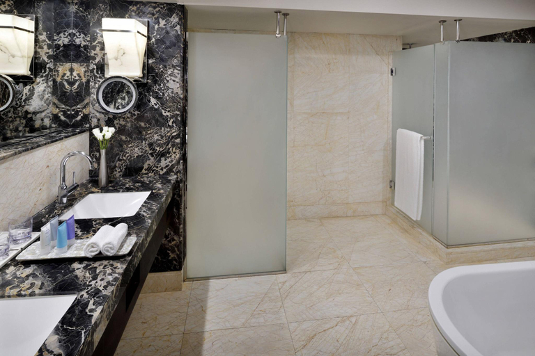 Bathroom 5, Sankara Nairobi, Autograph Collection, Westlands
