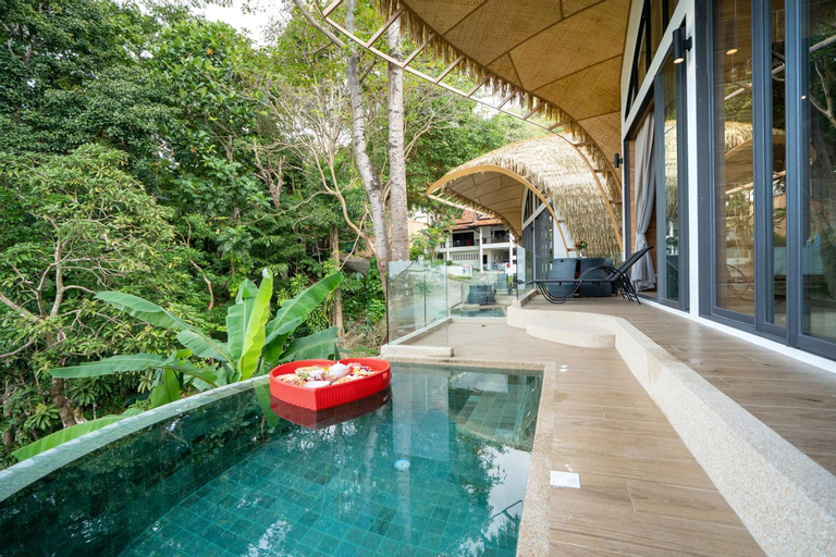 Swimming Pool 2