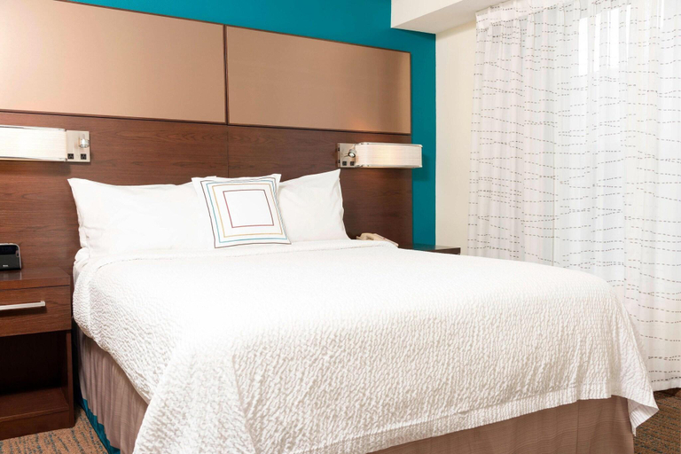 Bedroom 3, Residence Inn Grand Rapids West, Kent