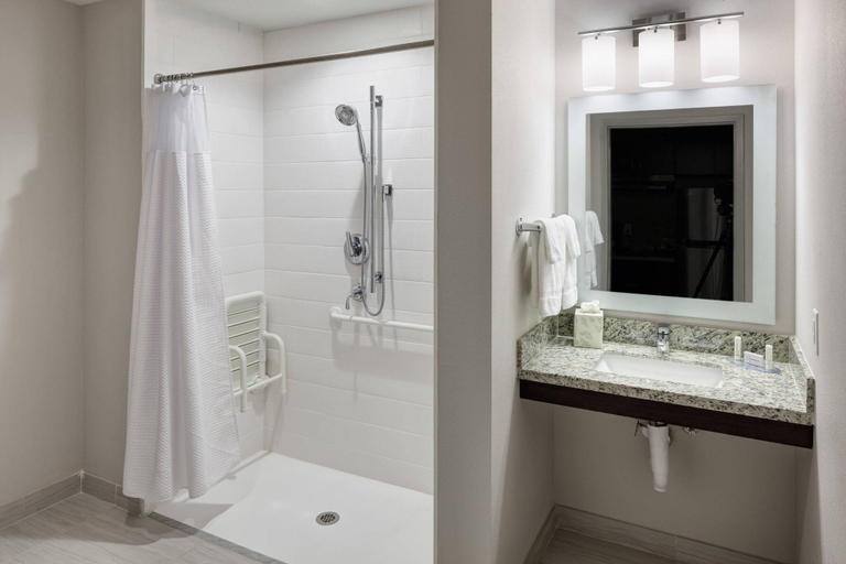 Bathroom 4, TownePlace Suites Orlando at SeaWorld®, Orange