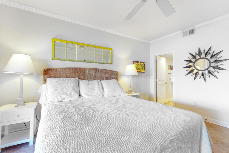 Bedroom 3, Shipwatch B301, Escambia