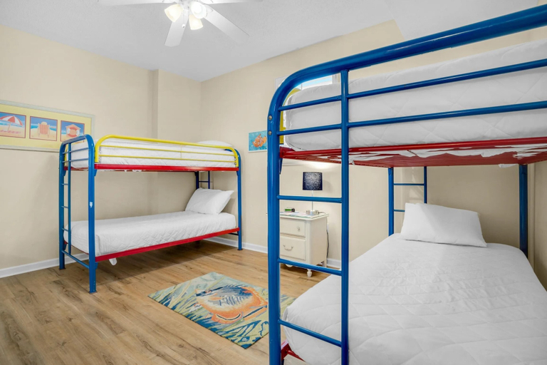 Bedroom 3, Leeward Key 701, Walton
