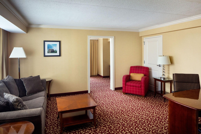 Bedroom 3, Indianapolis Marriott East, Marion