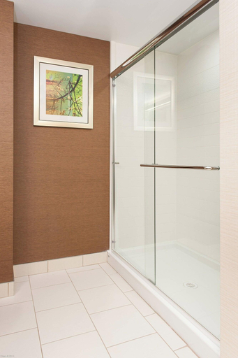 Bathroom 4, Fairfield Inn & Suites Vernon, North Okanagan