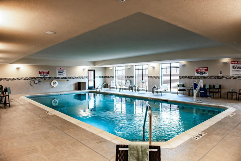 Sport & Beauty 5, Courtyard Omaha East/Council Bluffs, IA, Pottawattamie