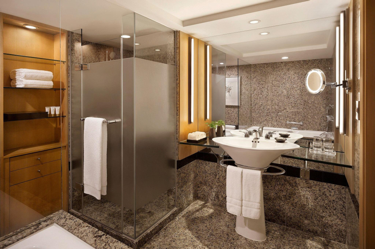 Bathroom 22