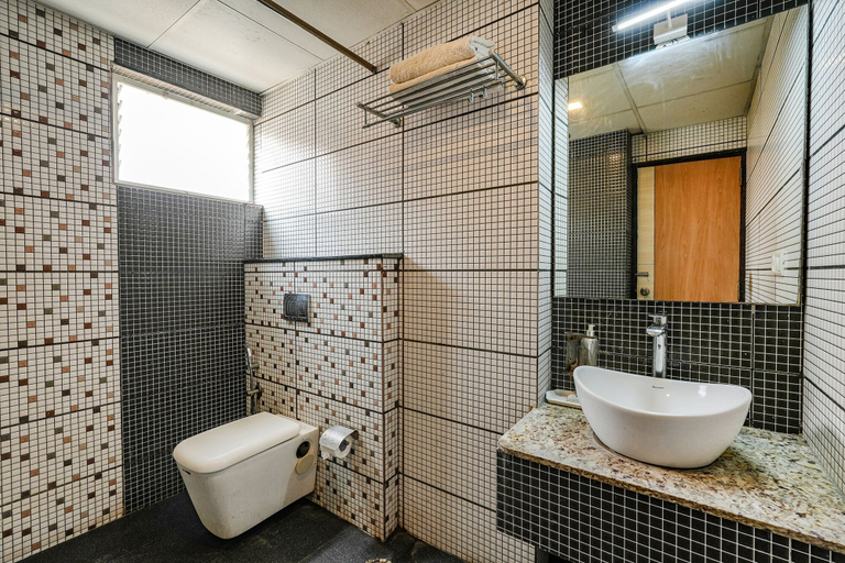 Bathroom 3, FabHotel JVH, Bangalore