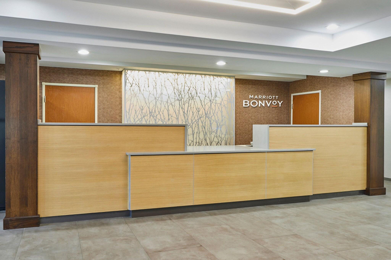 Public Area, Fairfield Inn & Suites Burlington (WA), Skagit