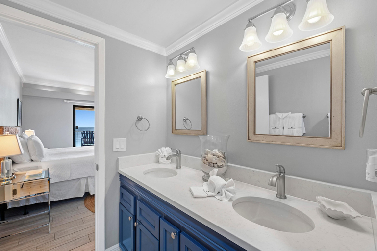 Bathroom 4, Shipwatch A504, Escambia