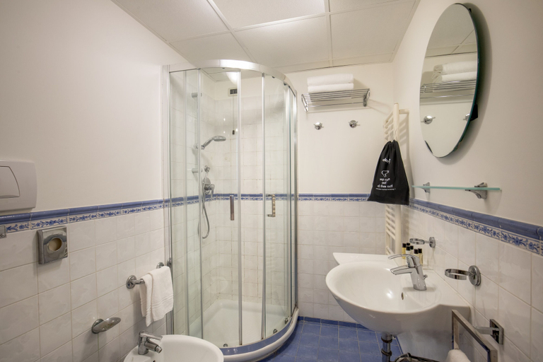 Bathroom 4, Daplace - Antica Casa Coppo 1, Venezia