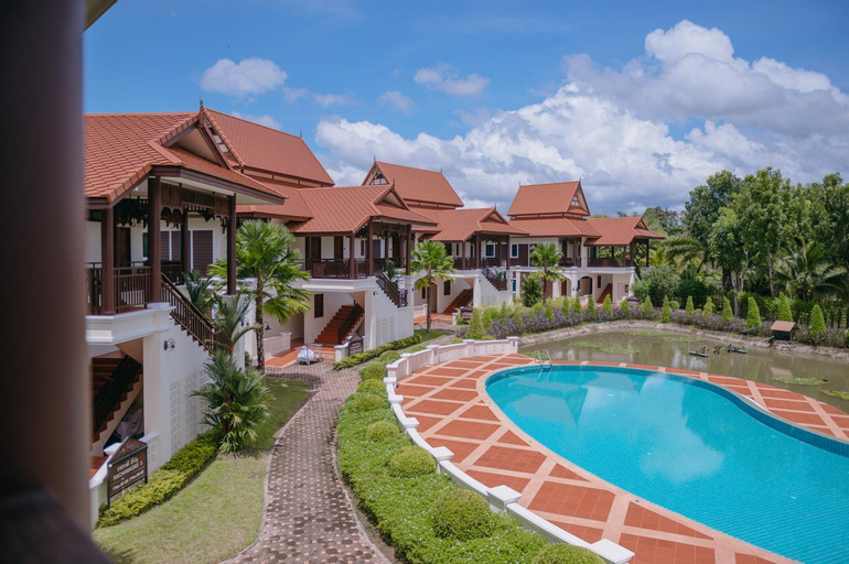 Swimming Pool 3