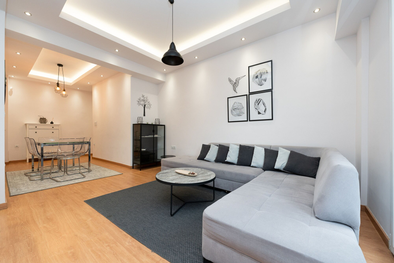 Others 4, Modern Family Apartment near Acropolis, Attica