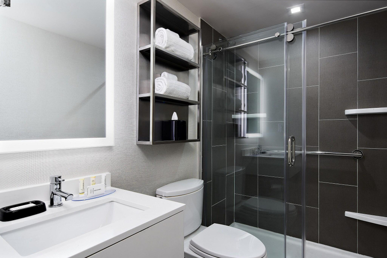 Bathroom, Towneplace Suites New York Times Square, New York