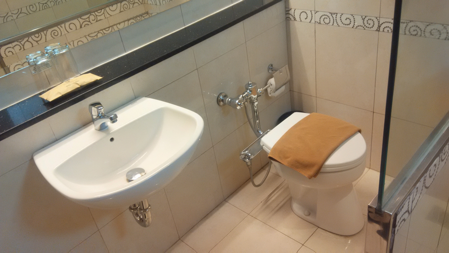 Bathroom 2
