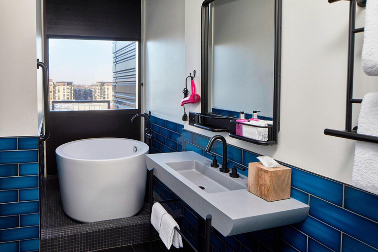 Bathroom 4, MOXY Minneapolis Uptown, Hennepin