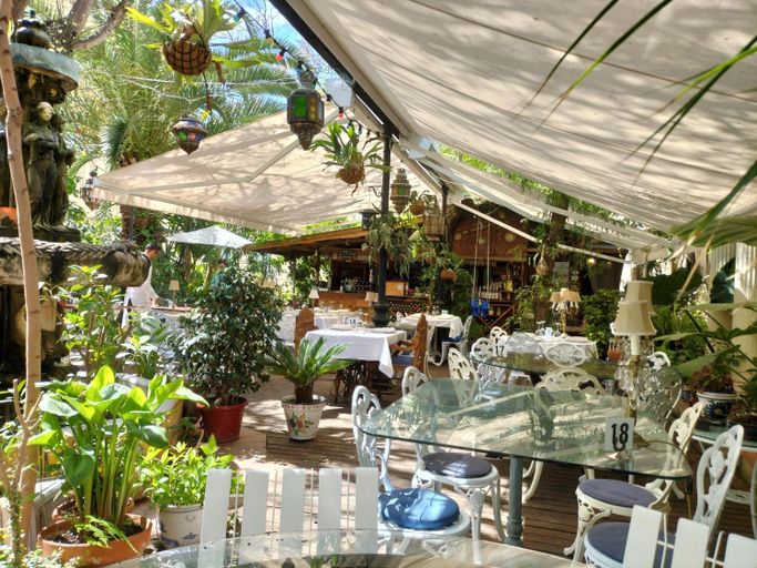 Food & Drinks 5, Sitges Royal Rooms, Barcelona