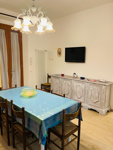 Dining Room 14