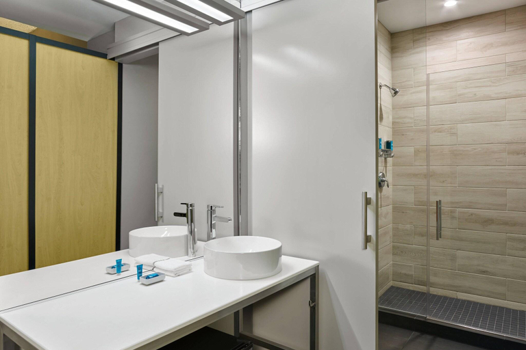 Bathroom 4, Aloft by Marriott Miami Airport, Miami-Dade
