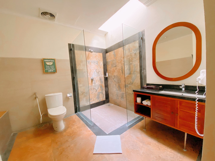 Bathroom 4