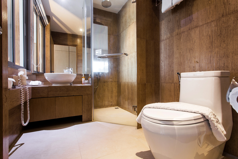 Bathroom 27