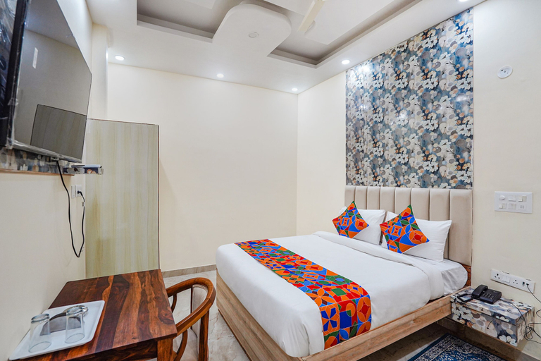 Bedroom 1, Fabhotel Ada Residency, Gautam Buddha Nagar