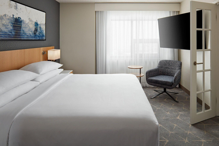 Bedroom 4, Delta Hotels Calgary Airport In-Terminal, Division No. 6
