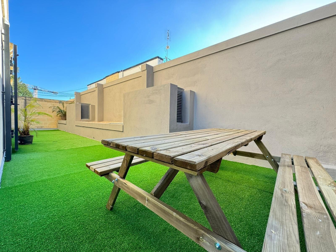 Exterior & Views 2, Bayside