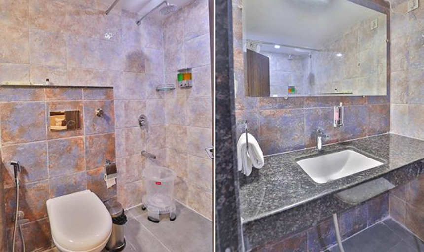 Bathroom 2, Fabhotel Prime Candle Wood, Udaipur