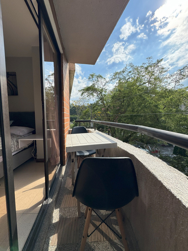Others 4, Edificio Tamaiti, Medellín