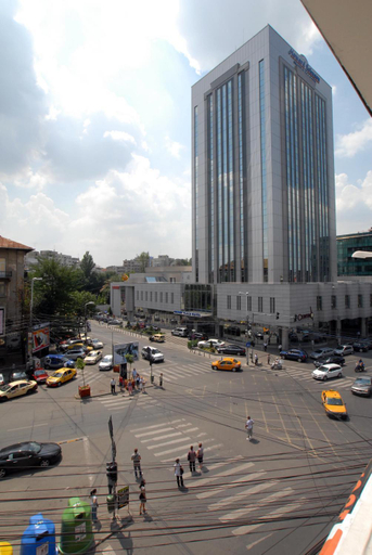 Others 3, Belvedere, Municipiul Bucuresti