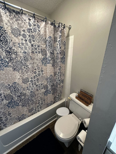 Bathroom 2, Serene Spring Retreat, Hennepin
