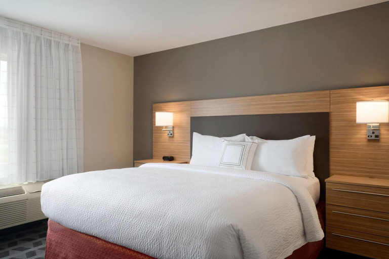 Bedroom 4, TownePlace Suites by Marriott Minooka, Grundy