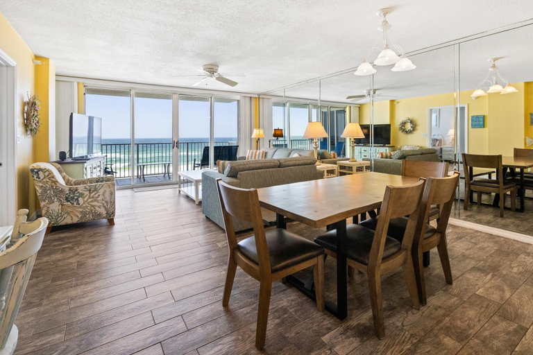 Food & Drinks 5, Island Princess 506, Okaloosa