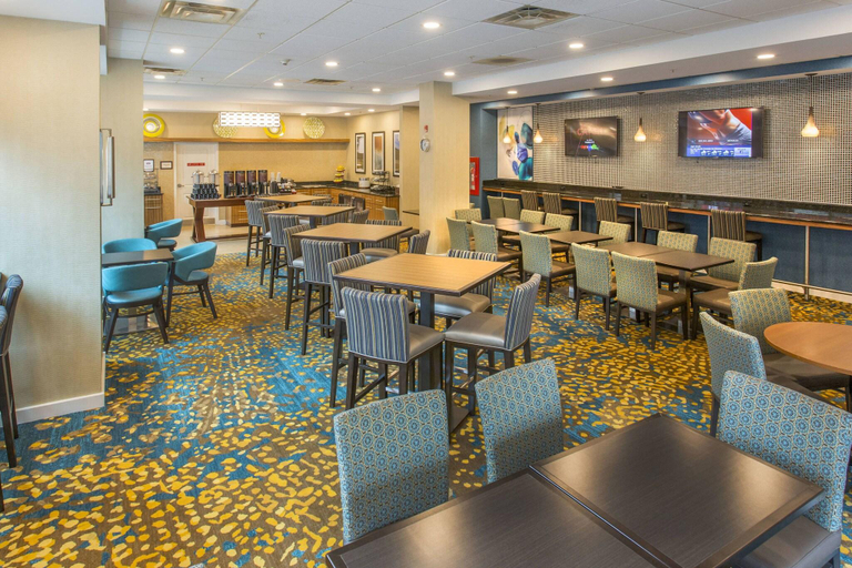 Food & Drinks 5, Residence Inn Moncton, Westmorland