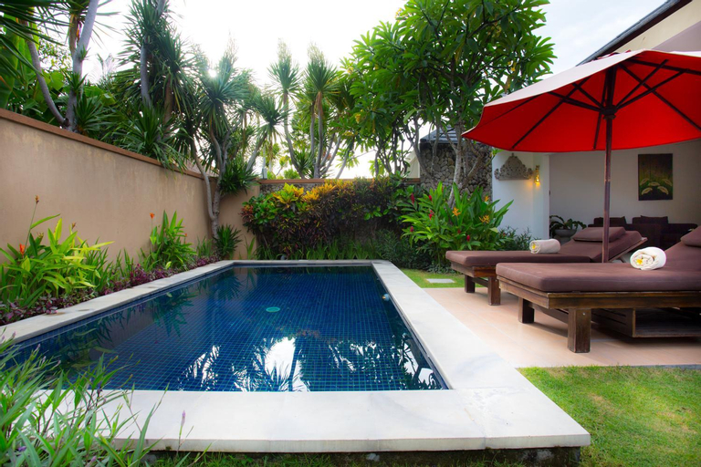 Swimming Pool 8