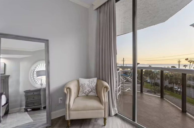 Others 5, Surfside Resort #208- Emerald Dreams, Walton
