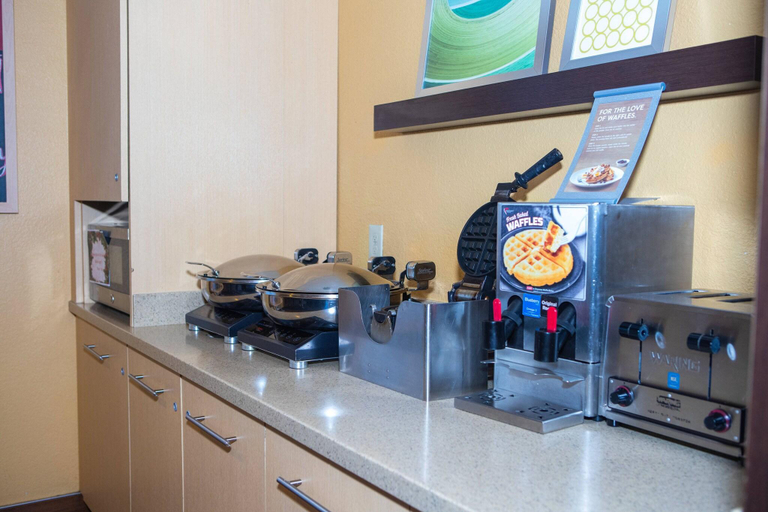 Food & Drinks 5, Towneplace Suites Denver Southwest, Jefferson