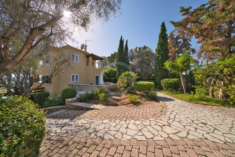 Others 4, Villa Clementine, Peloponnese