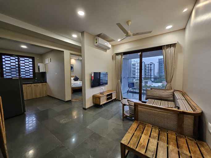 Others 4, Tattva Suites, Pune