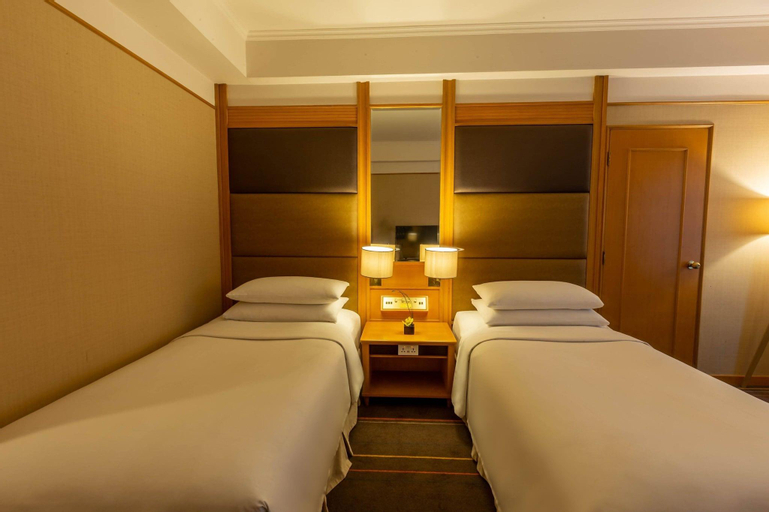 Bedroom 25