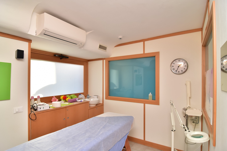 Bedroom 2, Hotel Oriente - Beach & Spa, Napoli