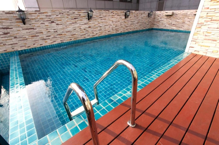 Sport & Beauty 2, Rongratana Executive Residence, Pathum Wan