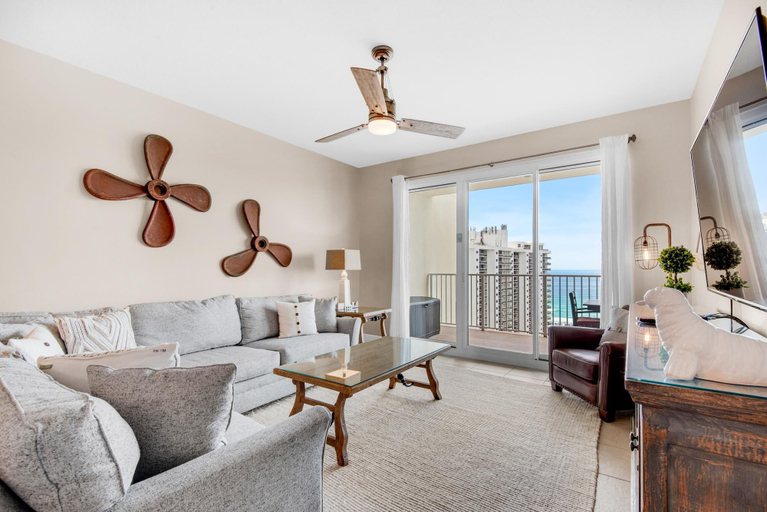 Others 5, Ariel Dunes I 1408, Walton